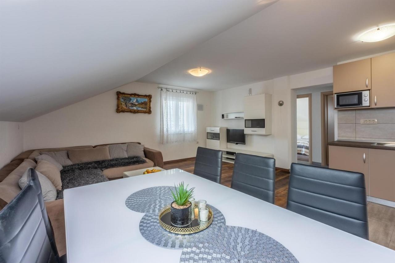 Apartments Mirela تْسْغيكفانِتْسا المظهر الخارجي الصورة